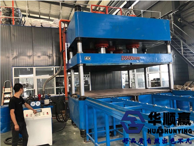 橡（xiàng）膠軟接頭生產設備